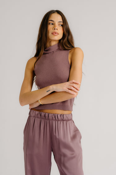 SOFIE SLEEVELESS CASHMERE TURTLENECK | DUSTY VIOLET