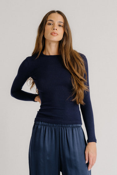 QUINCY LS FITTED CREWNECK TEE | MIDNIGHT NAVY